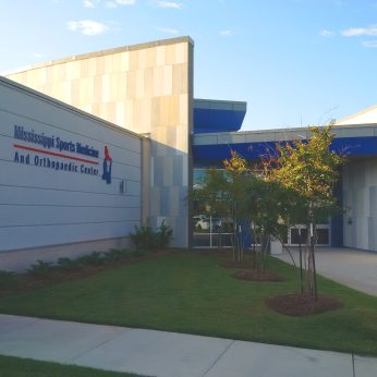 Exterior photo of entry at Mississippi Sports Medicine and Orthopedic Center